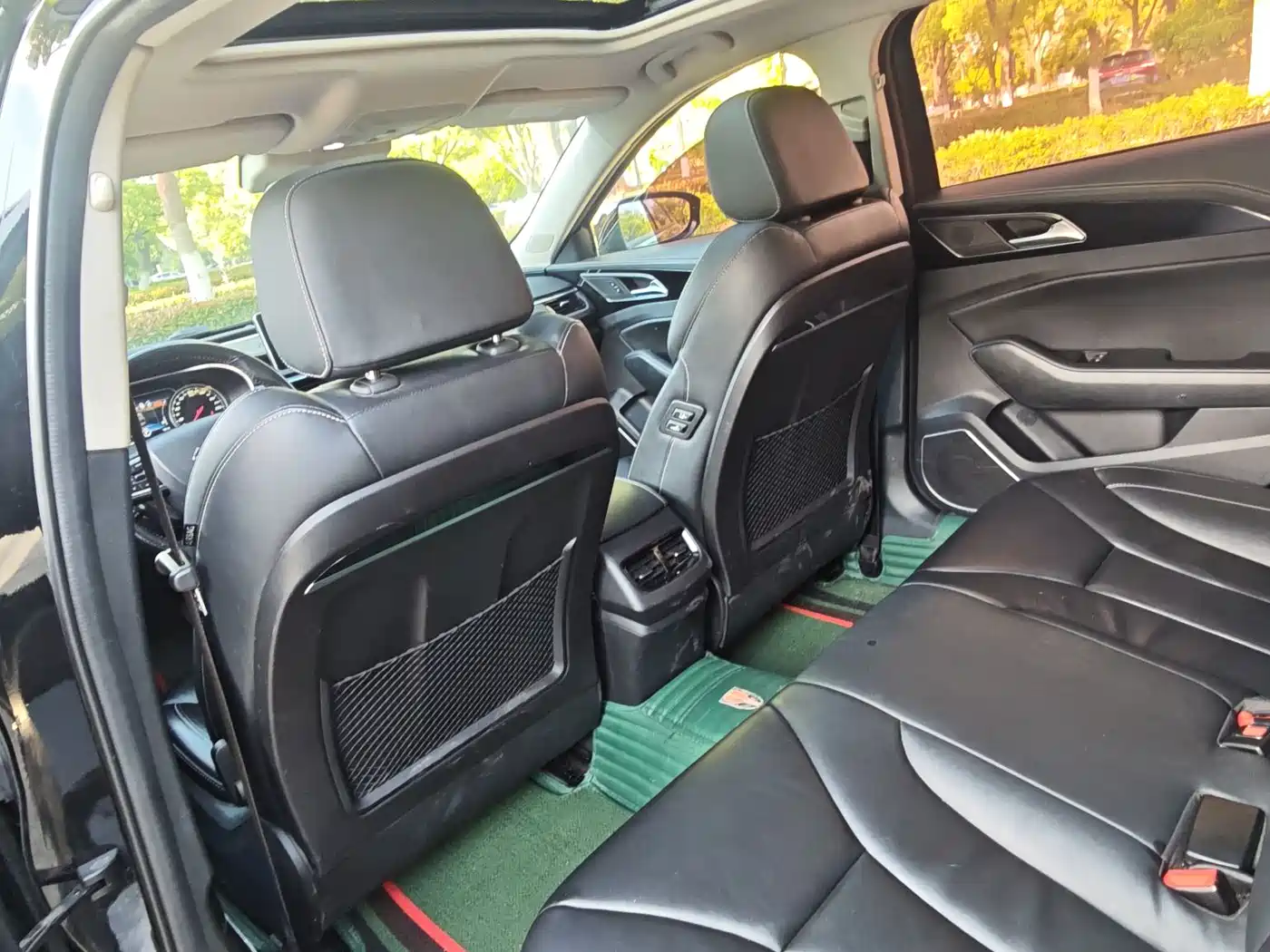 Hongqi H5 2018 30TD Smart Connect Rhythmic Edition фото 7