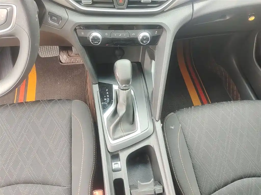 Chevrolet Volando 2019 530T Automatic Power Enjoyment Edition (5+2 seater) China VI фото 14