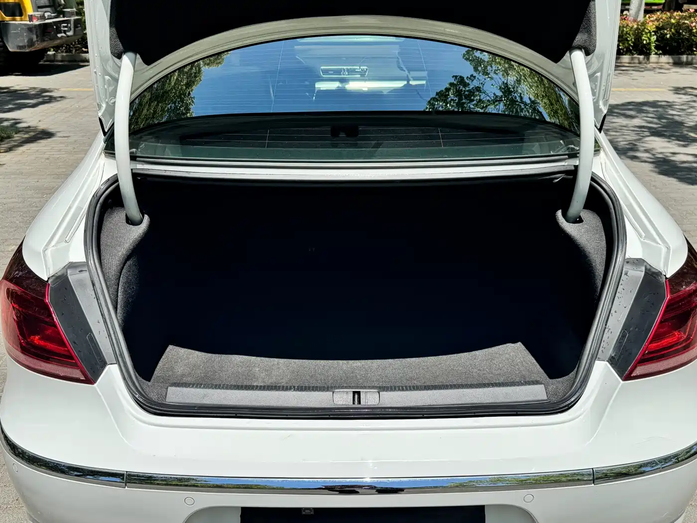 Volkswagen FAW-Volkswagen CC 2016 Model 1.8TSI Premium фото 13
