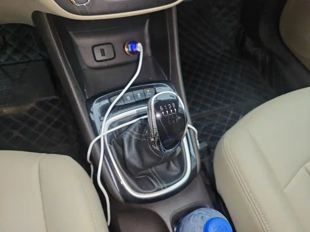 Photo 7 - Buick Verano