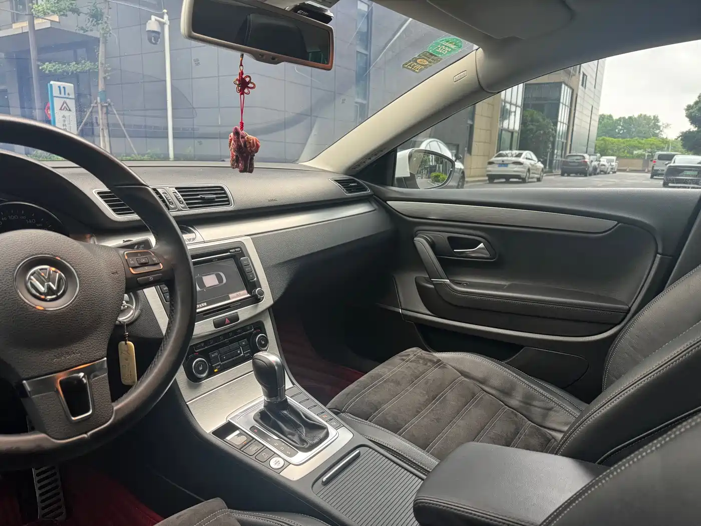 Volkswagen FAW-Volkswagen CC 2012 1.8TSI Luxury фото 18