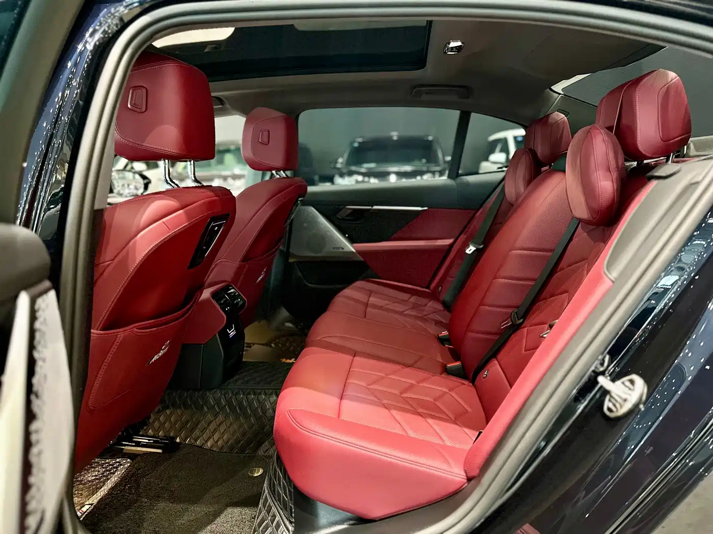 BMW 5 Series, миниатюра 6
