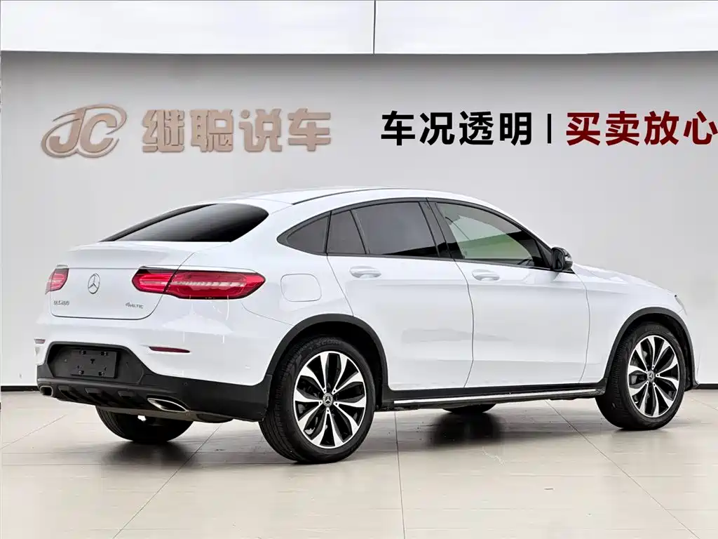 Mercedes-Benz GLC Coupe 2017 GLC 260 4MATIC Coupe SUV фото 5