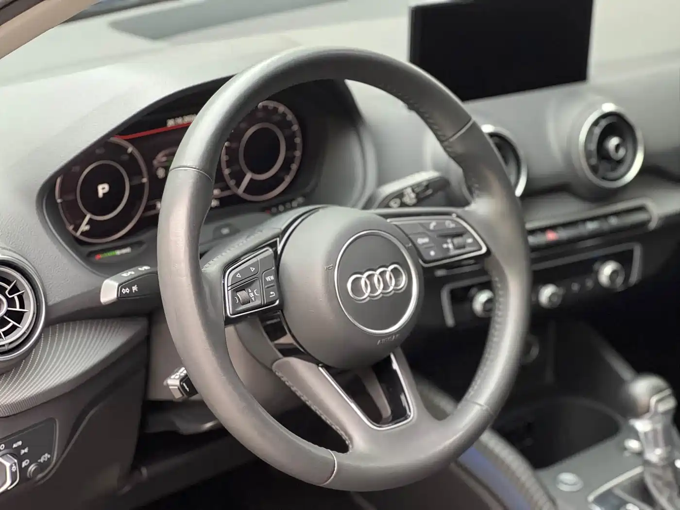 Audi Q2L e-tron 2019 Q2L e-tron Pure Electric Smart Cool Edition фото 7