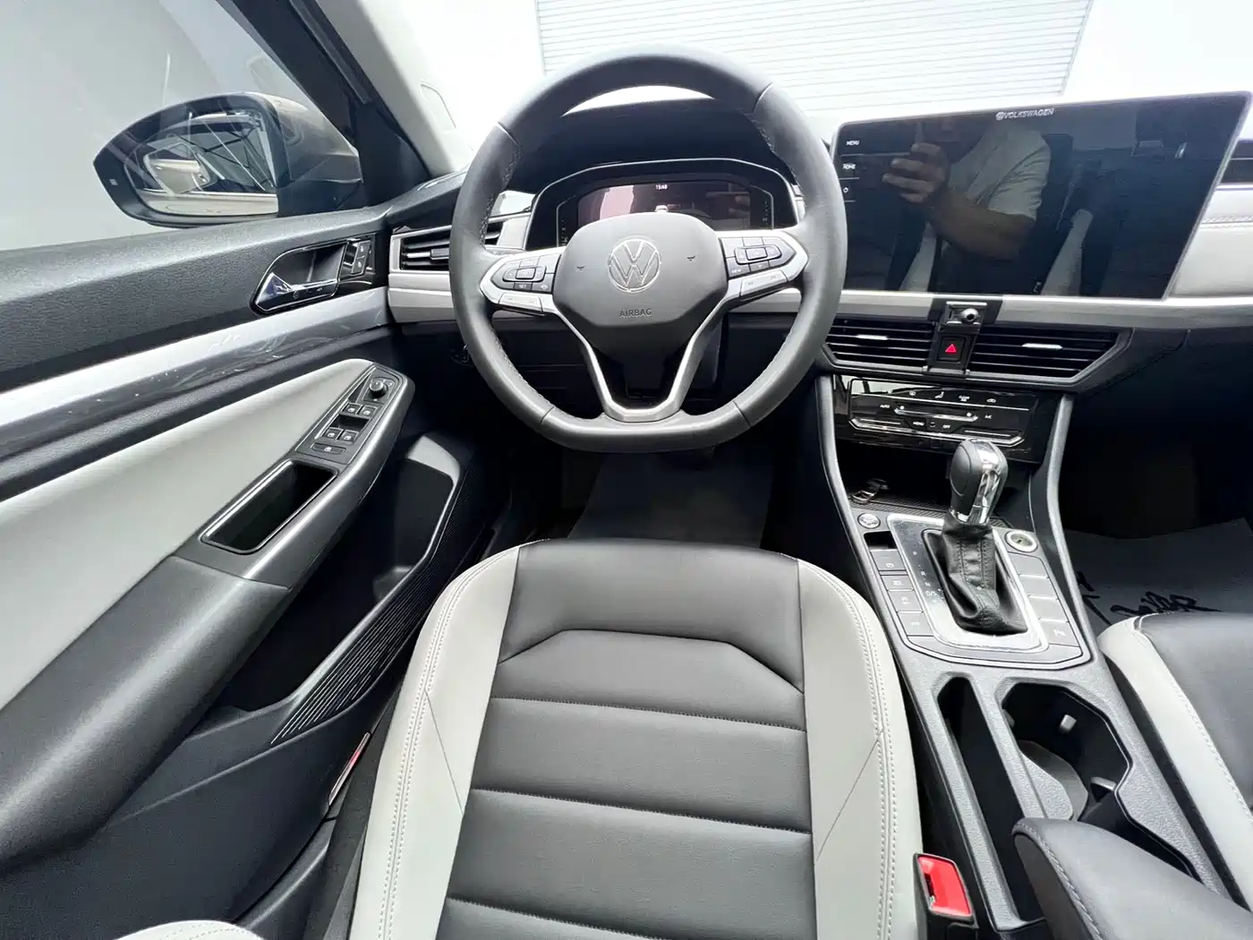 Volkswagen Bora 2023 280TSI DSG Prestige Edition фото 14