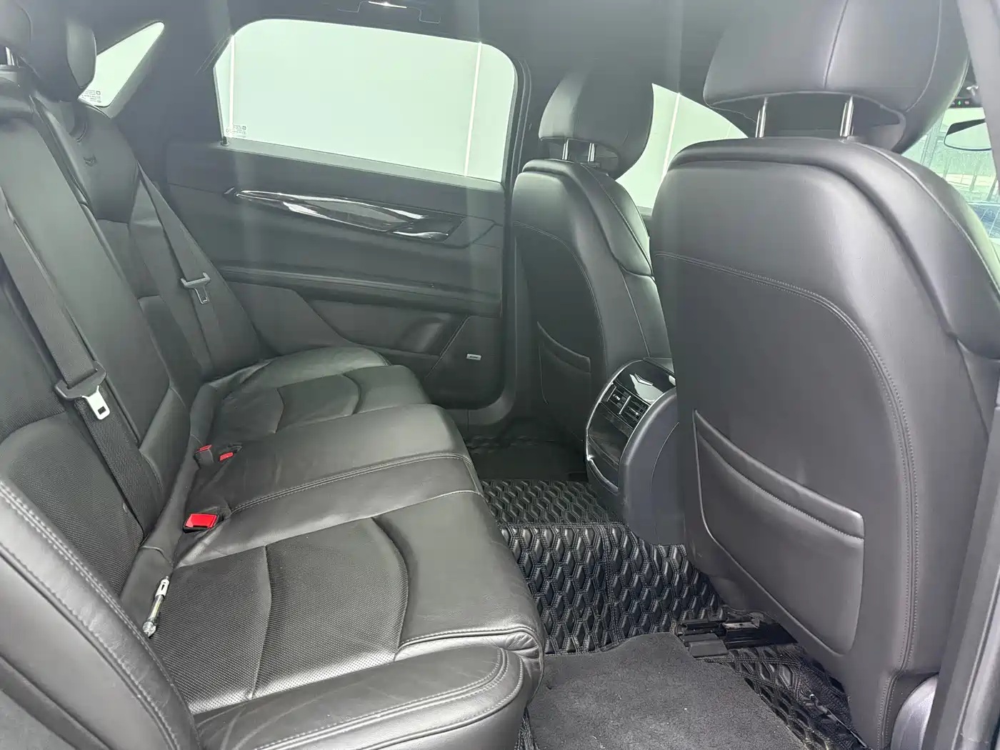 Cadillac CT6 2021 28T Luxury фото 9