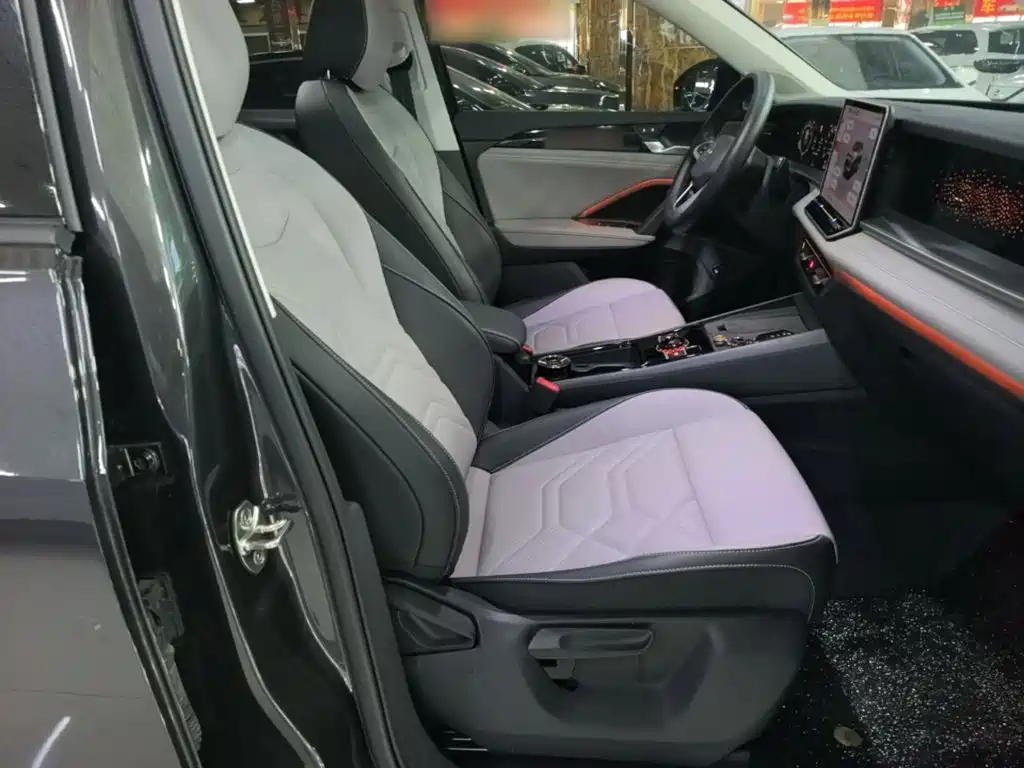 Volkswagen Tayron 2025 2025 Tayron L 300TSI 2WD Elite