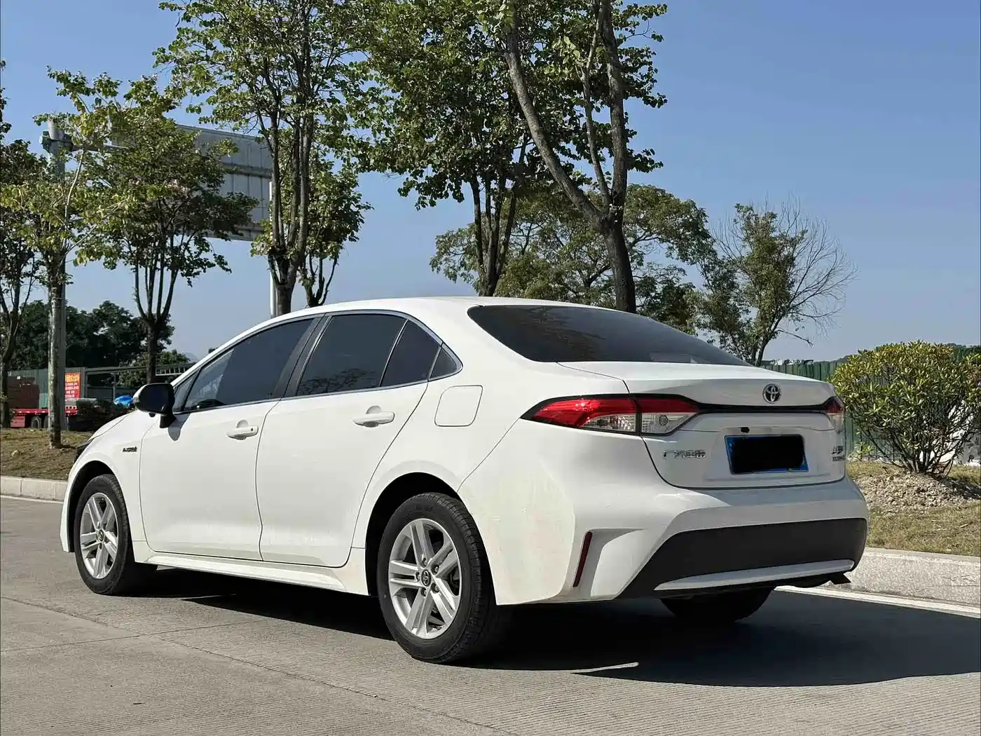 Toyota Levin 2022 Dual Engine 1.8H E-CVT Tech Edition фото 4