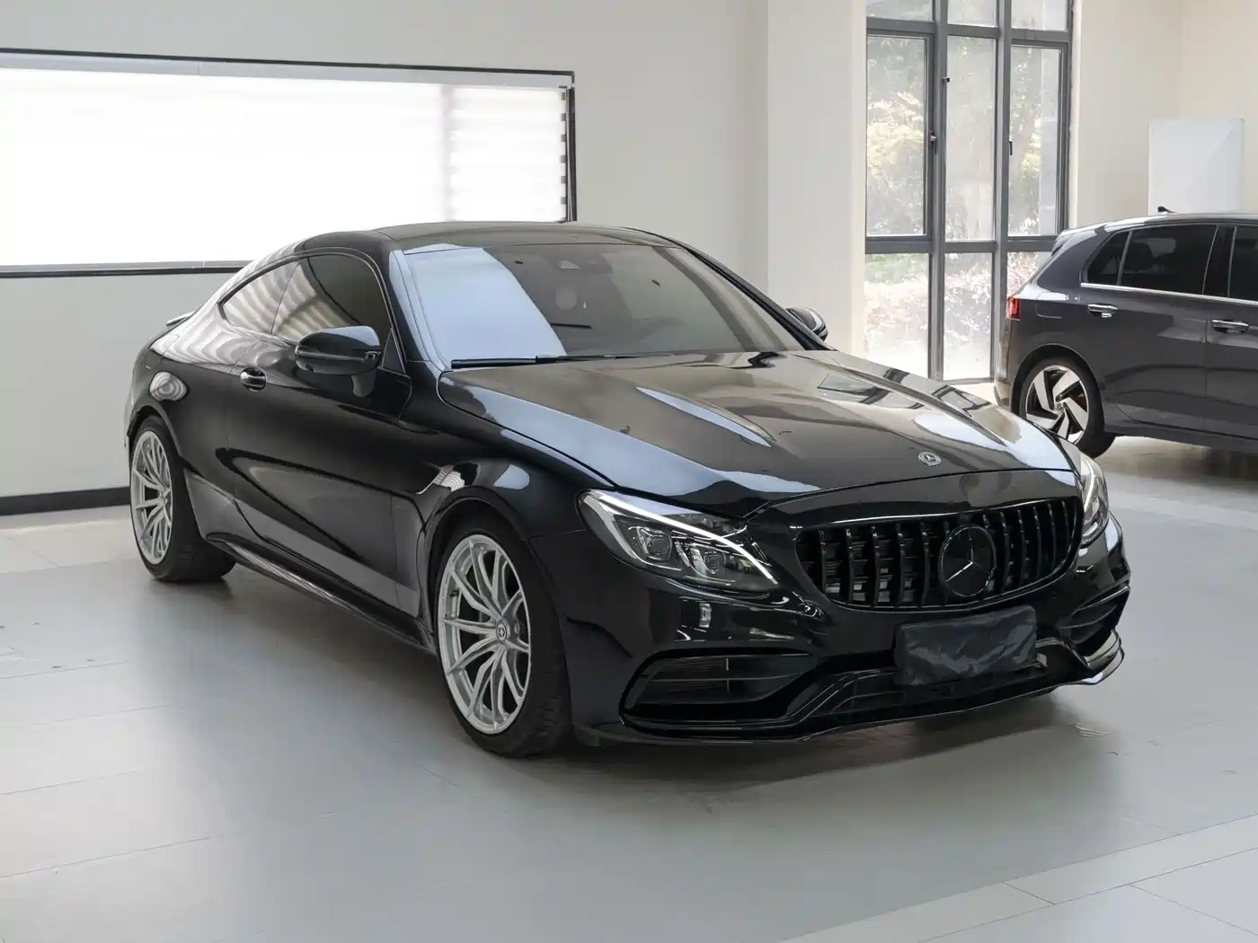 Mercedes-Benz C-Class AMG 2016 AMG C 63 Coupe фото 3