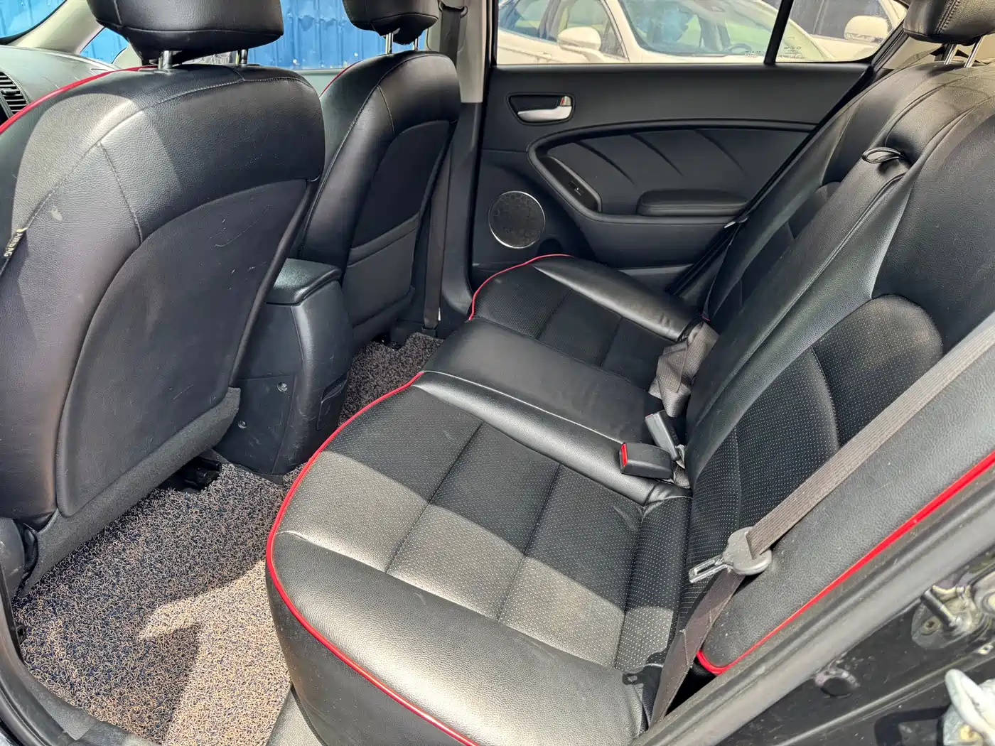 Kia K3 2013 1.6L Automatic GLS фото 8