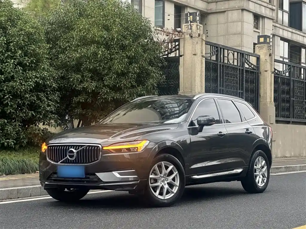 VOLVO XC60