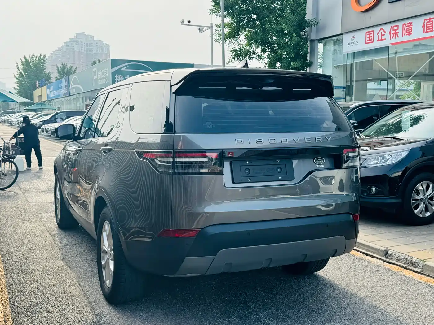 Land Rover Discovery 2017 3.0 SC V6 SE фото 6