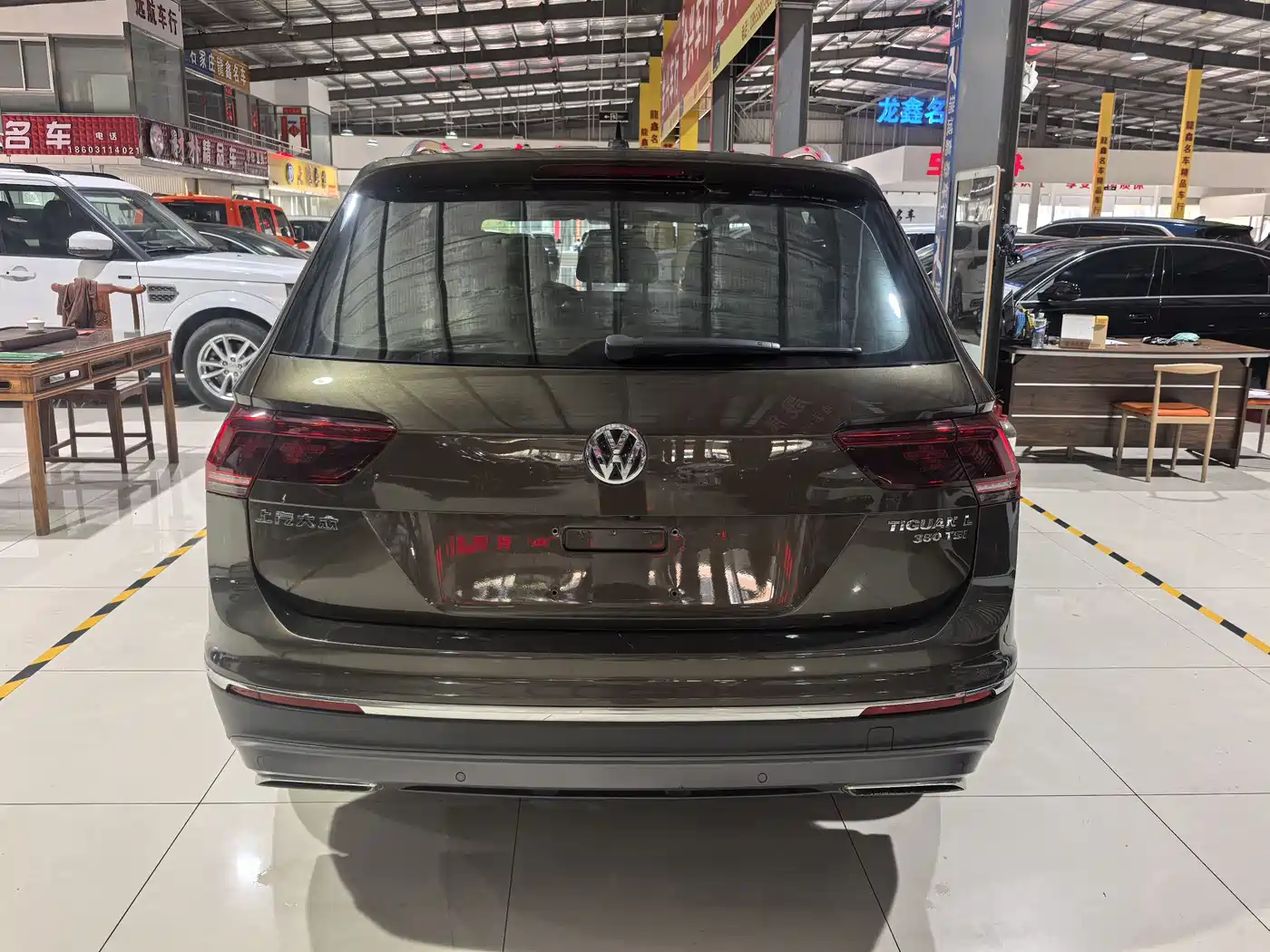 Volkswagen Tiguan L 2017 380TSI Automatic 4WD Luxury Edition фото 5