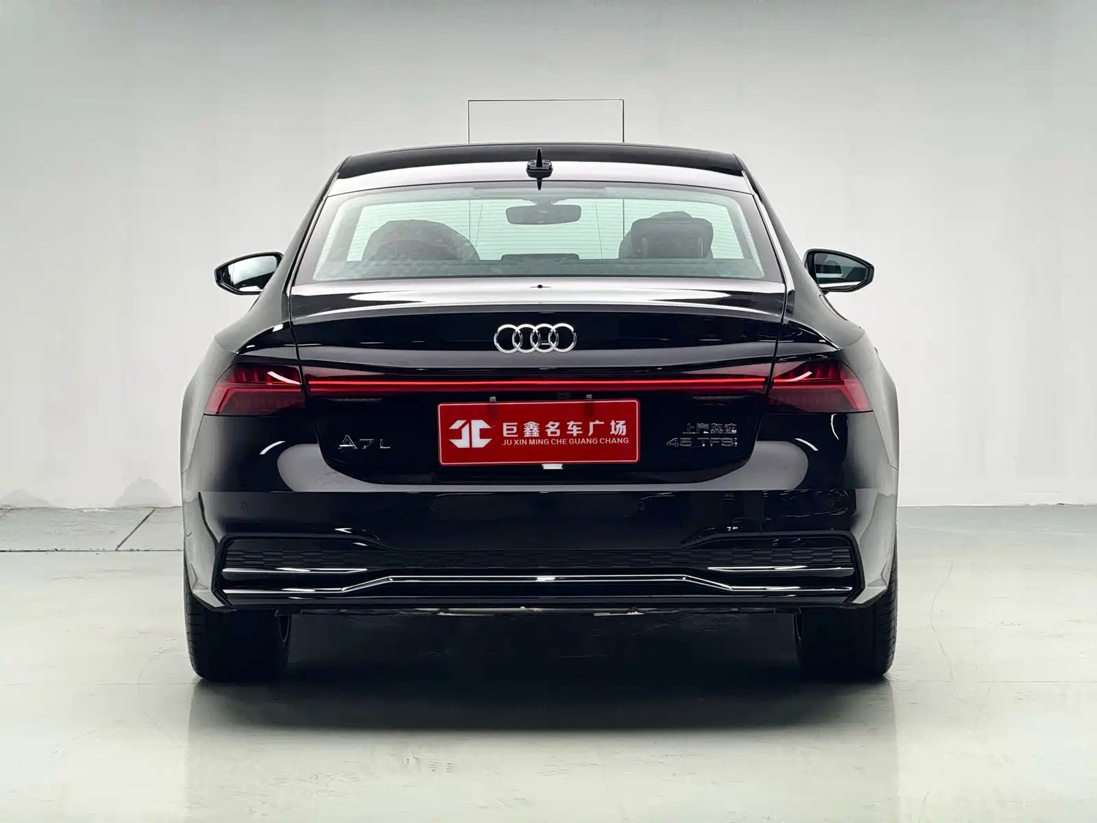 Фото 4 - Audi A7L