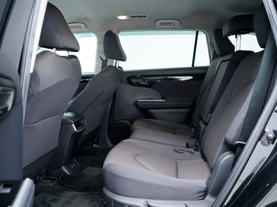 Toyota Highlander 2022 Dual Engine 2.5L AWD Elite 7-Seater фото 5
