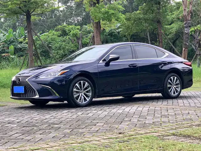 Lexus ES 200, Совершенство