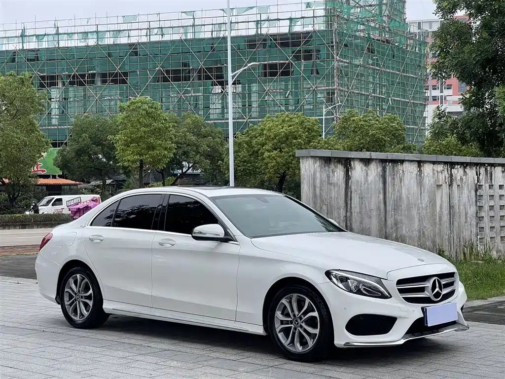 Mercedes-Benz C-Class 2018 C 180 L Fashion Sport Edition фото 3