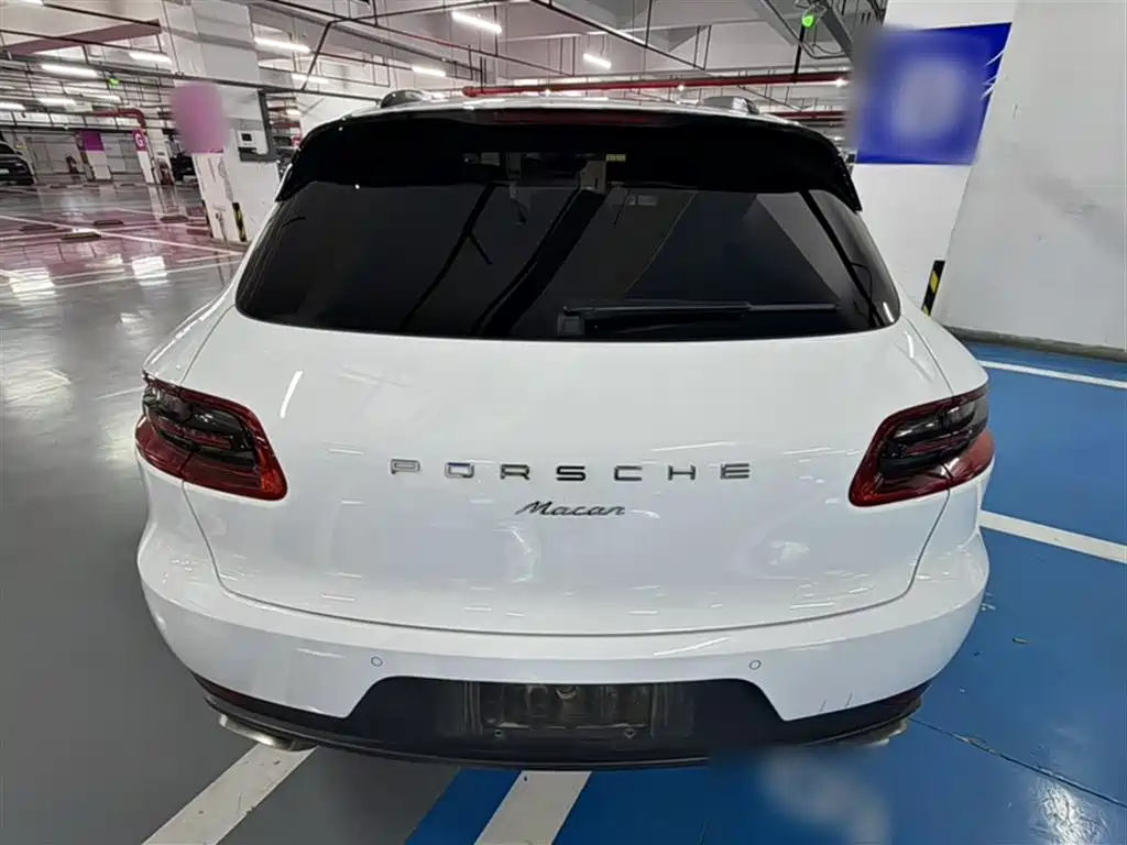 Porsche Macan 2016 Macan 2.0T фото 28