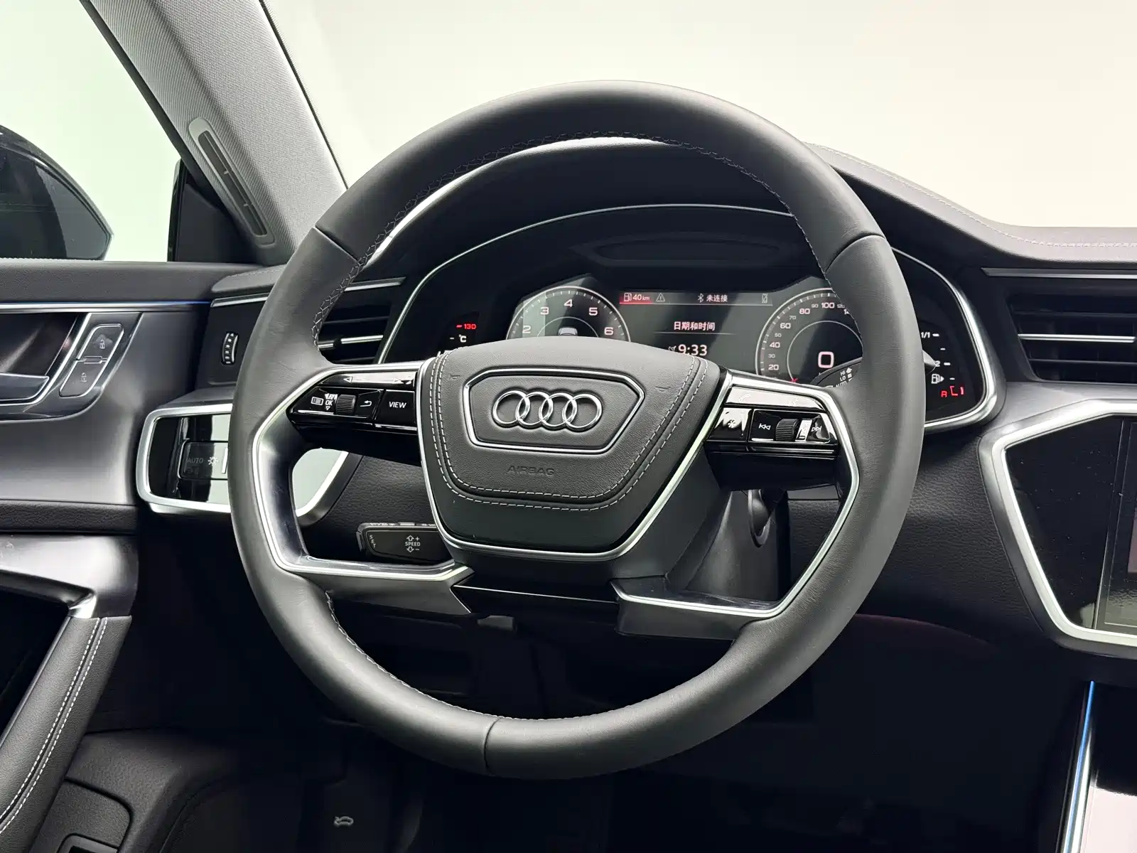 Фото 16 - Audi A7L