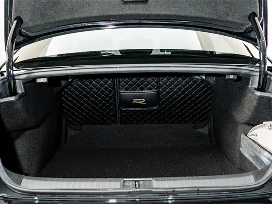 Volkswagen Magotan 2024 2 Million Units Public Sharing Edition 330TSI DSG Luxury фото 23