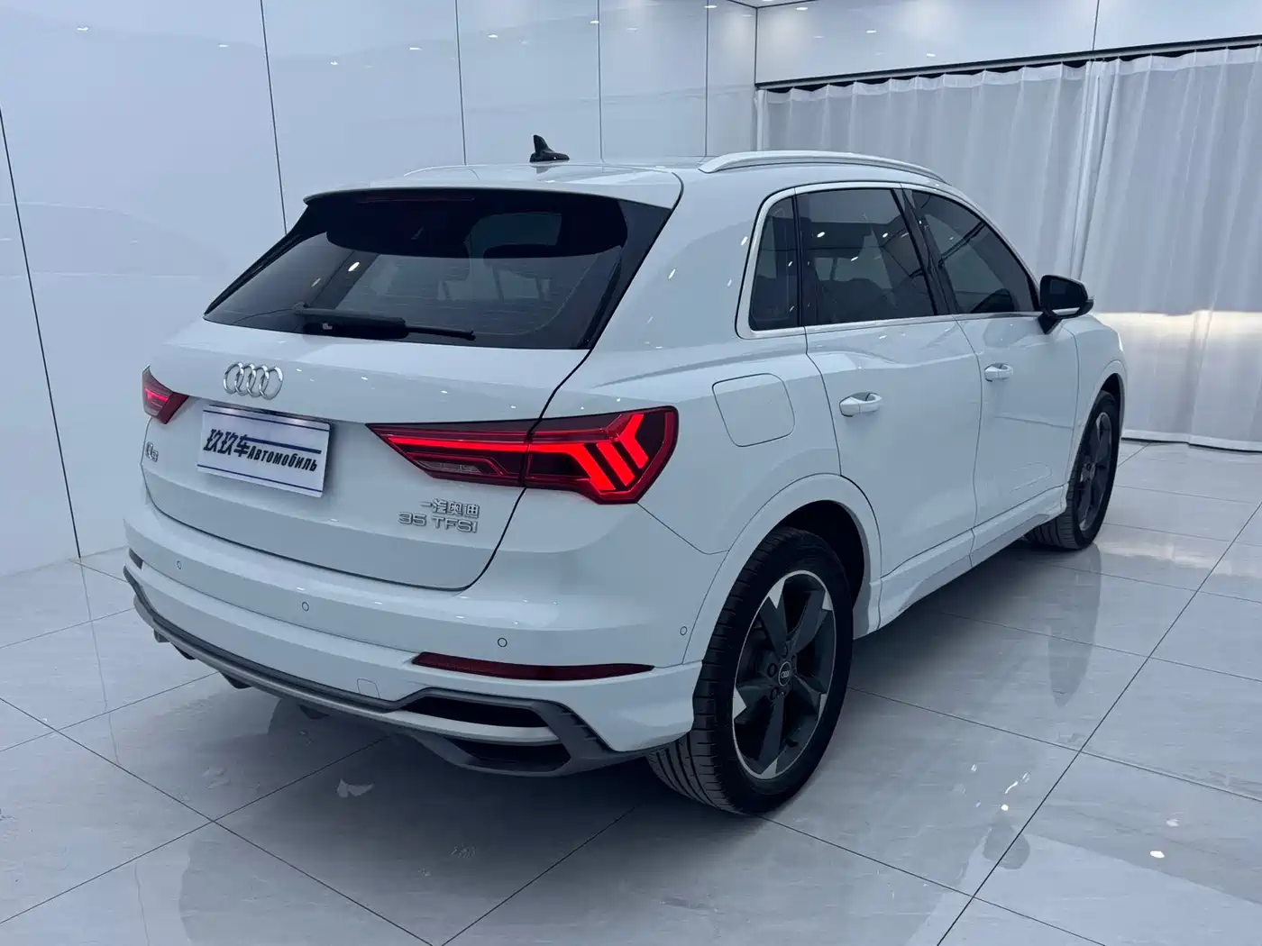 Audi Q3 2022 35 TFSI Fashion Dynamic фото 4
