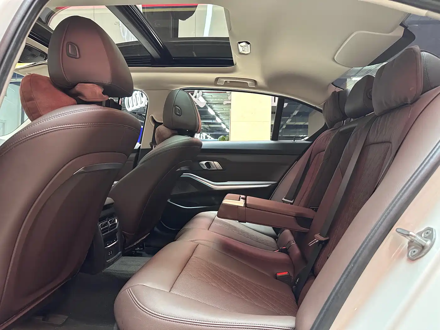 BMW i3 2024 eDrive 35 L фото 15