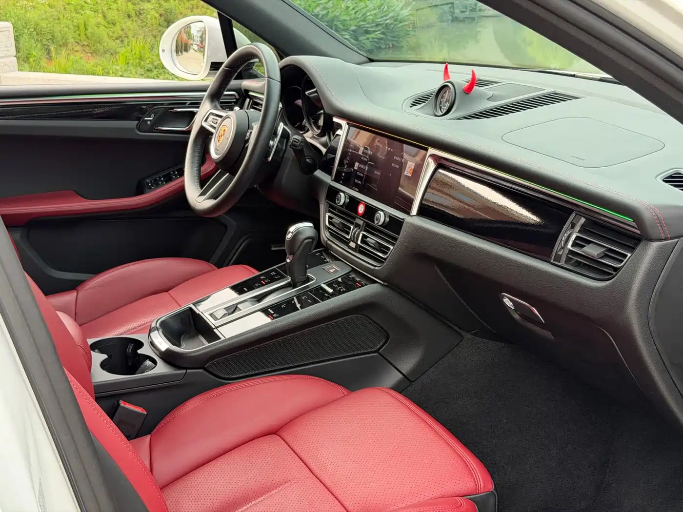 Porsche Macan 2023 Macan 2.0T фото 18