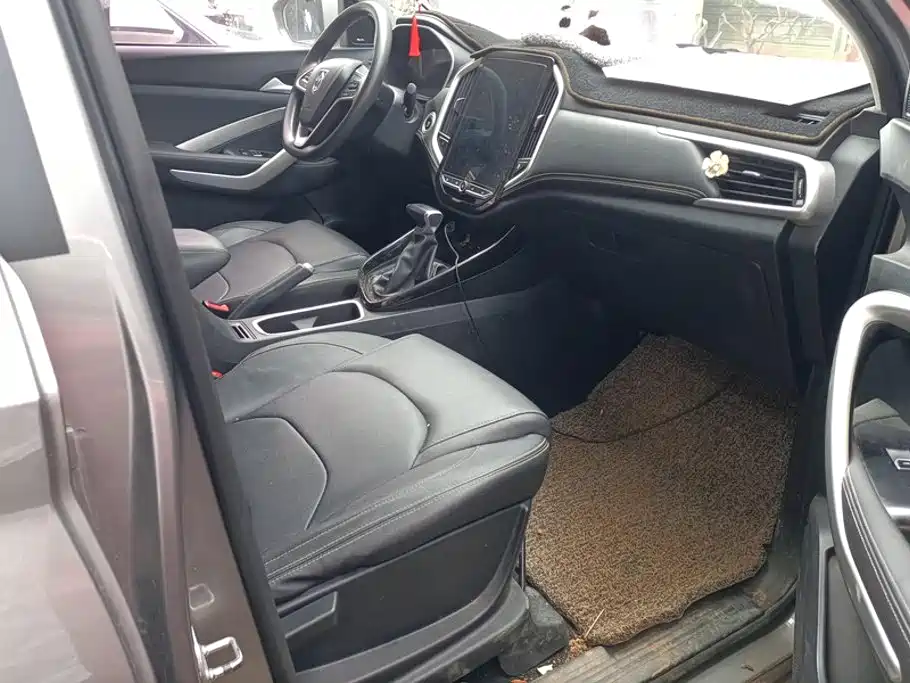 Фото 8 - Baojun 530
