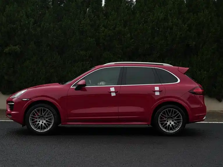 Porsche Cayenne 2012 Cayenne GTS 4.8L фото 7