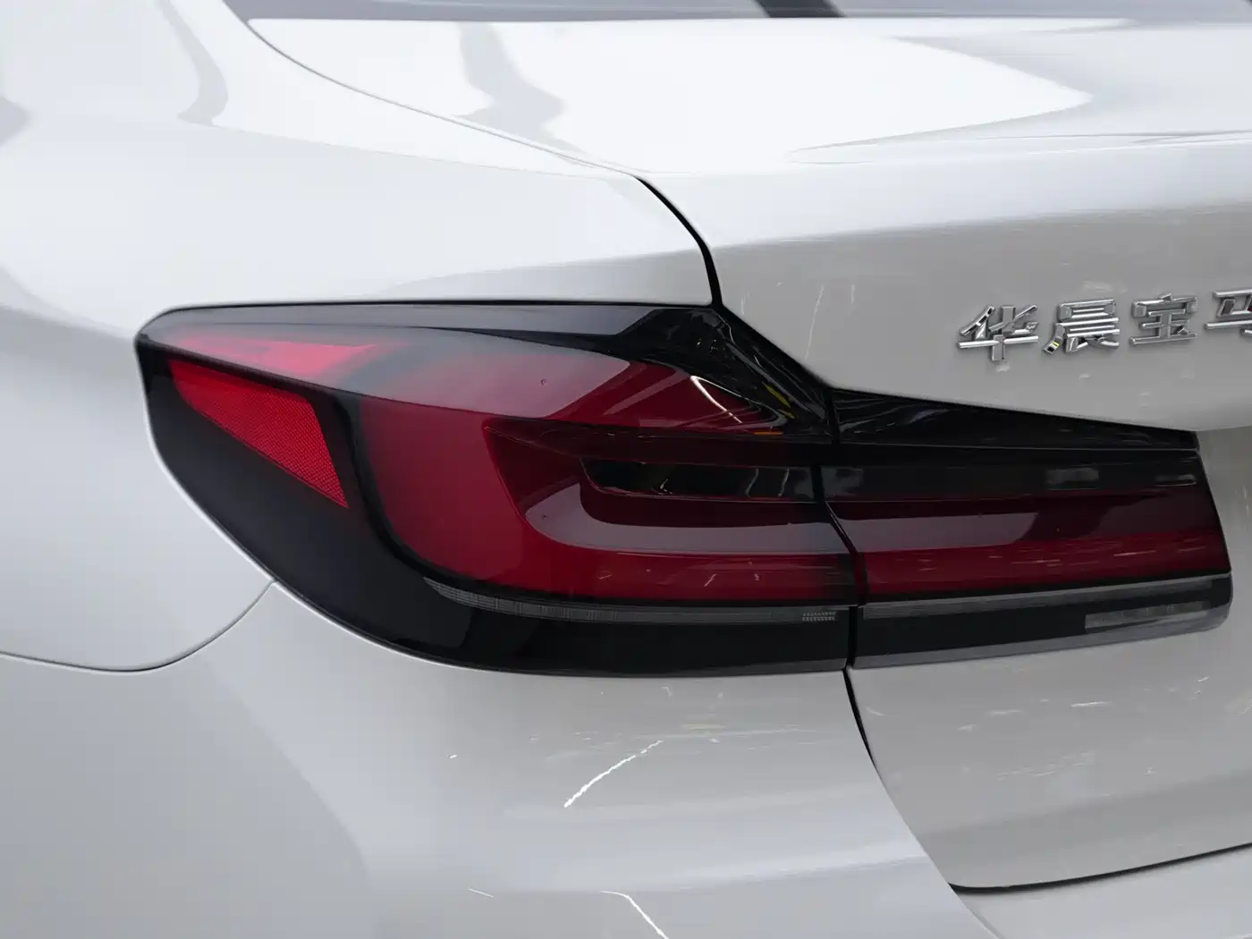BMW 5 Series 2021 525Li Luxury Package фото 9