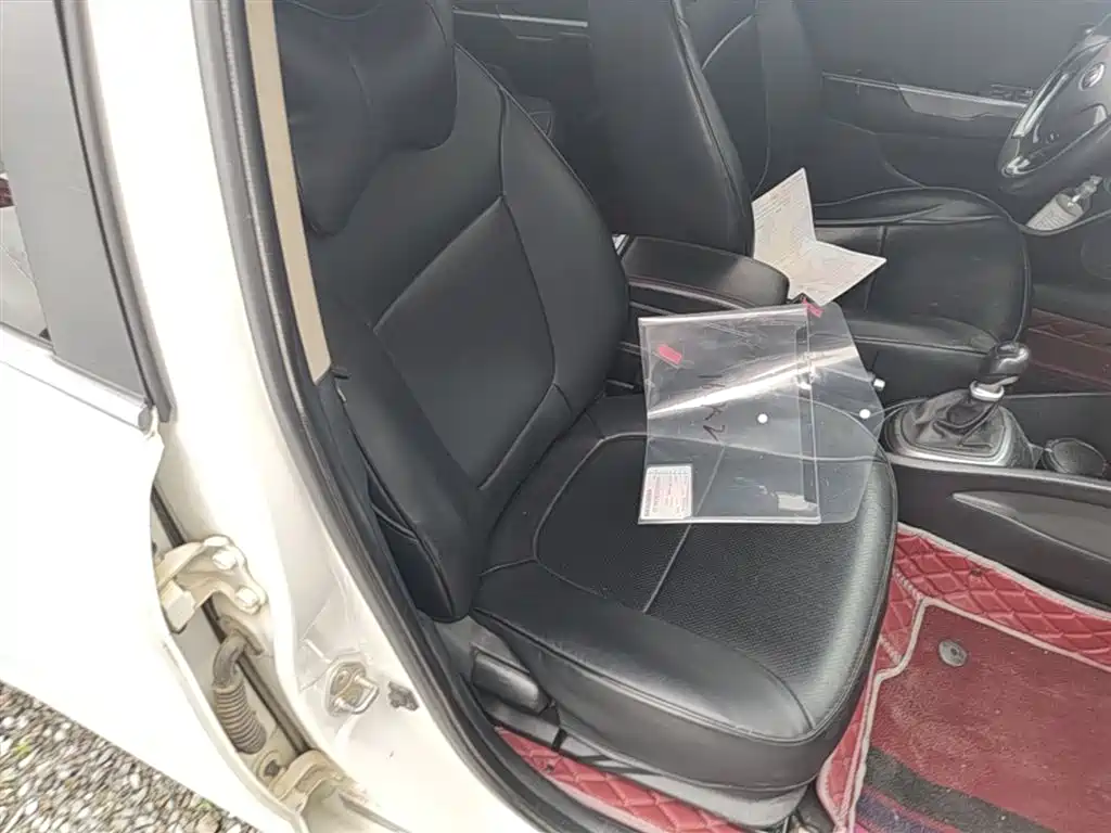 Kia K2 2015 Sedan 1.4L MT GLS фото 25