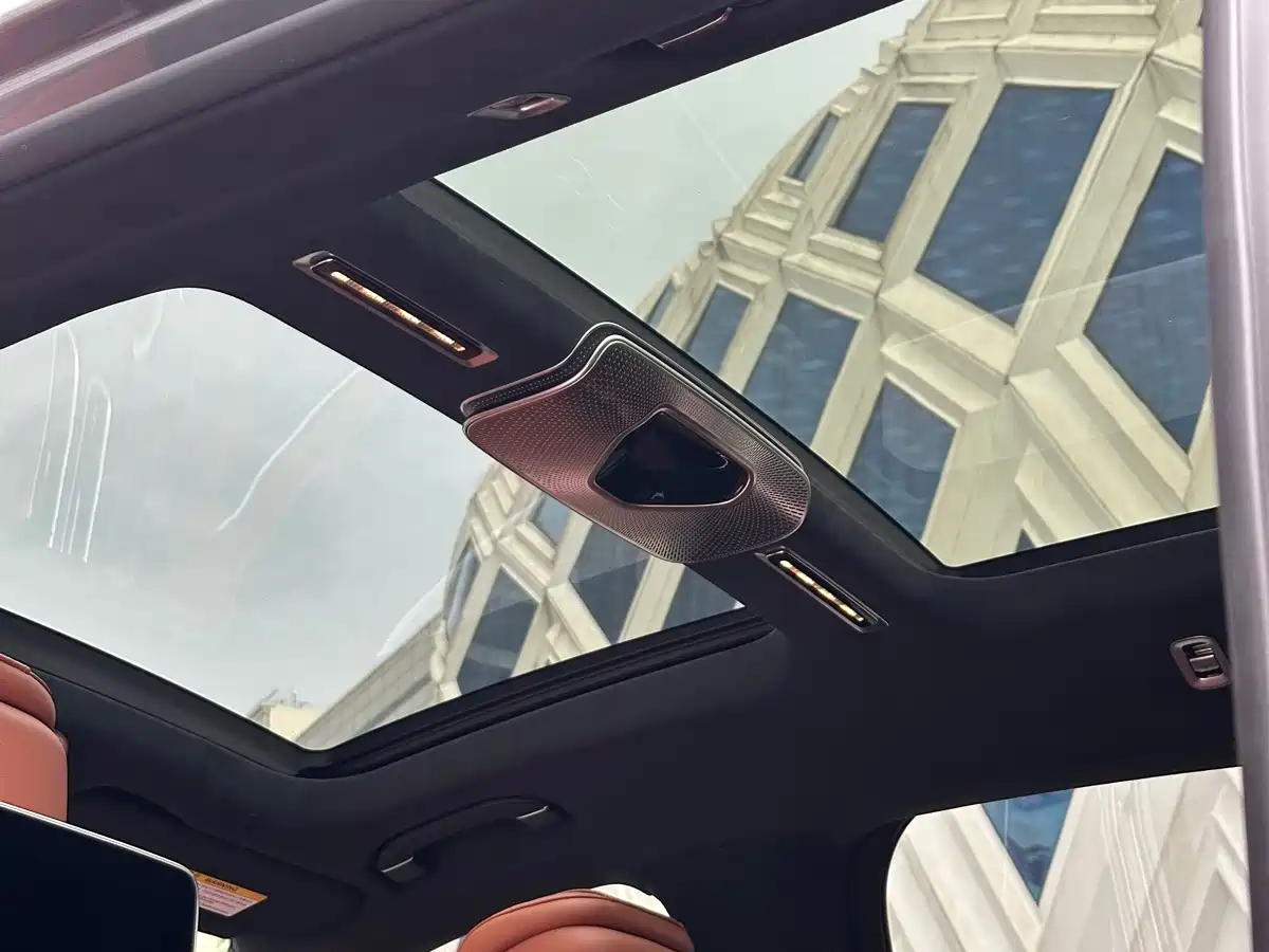 Фото 33 - Mercedes-Benz Maybach S-Class