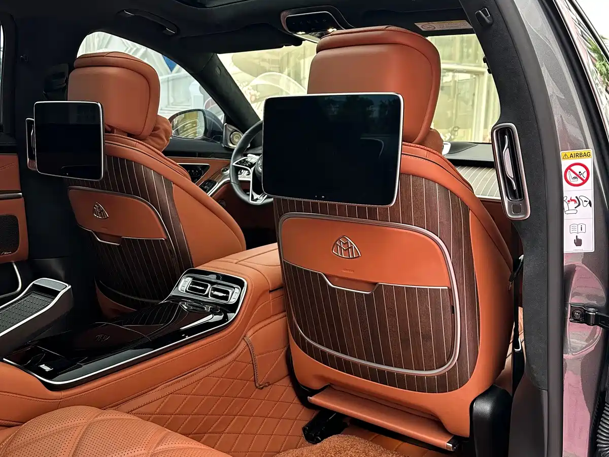 Фото 17 - Mercedes-Benz Maybach S-Class