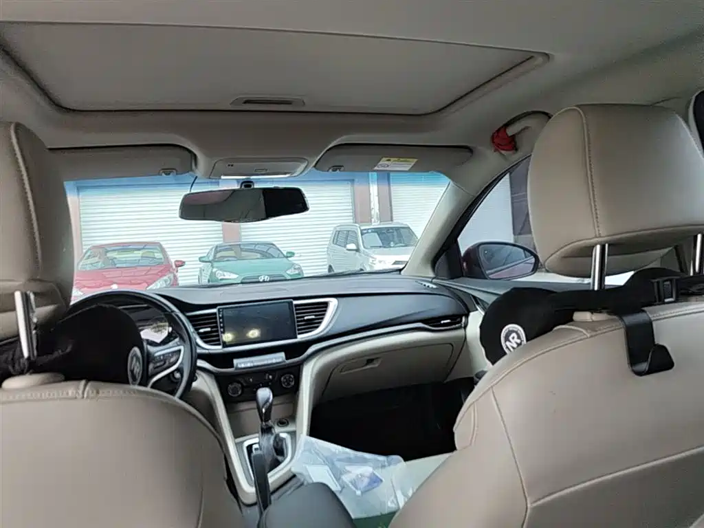 Buick Excelle 2018 15T Dual Clutch Elite (China V) фото 18