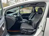 Фото 8 - Honda Jade