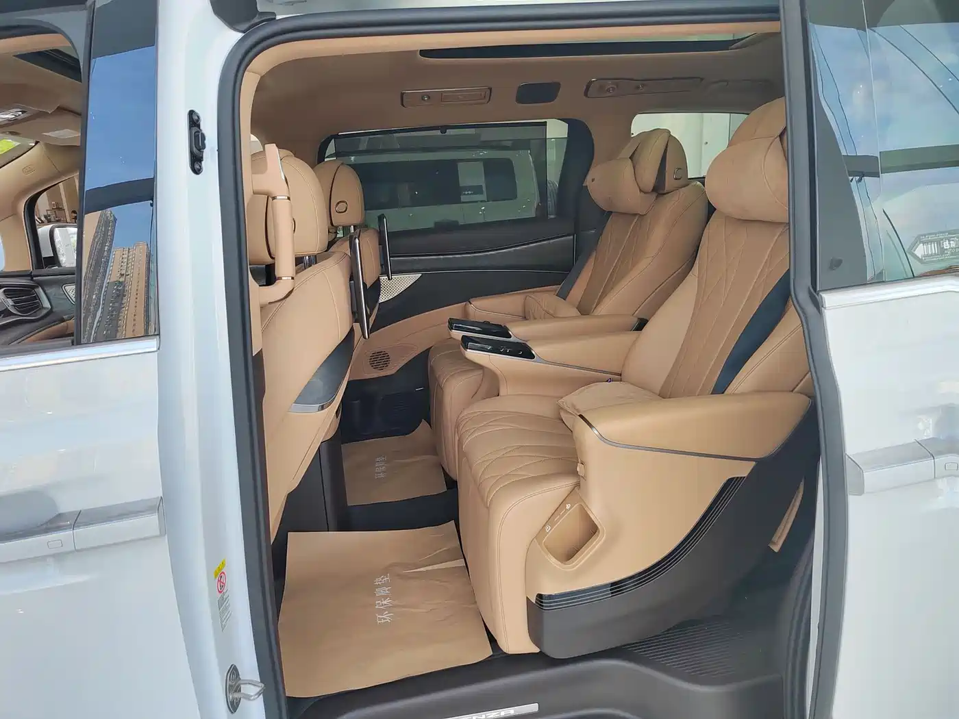 Denza D9 2025 DM-i Smart Drive Edition 1020 AWD Prestige фото 7