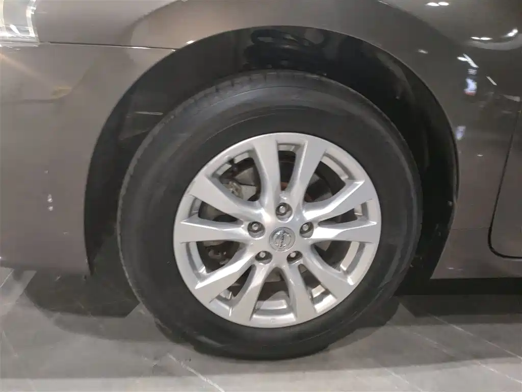 Фото 25 - Nissan Teana