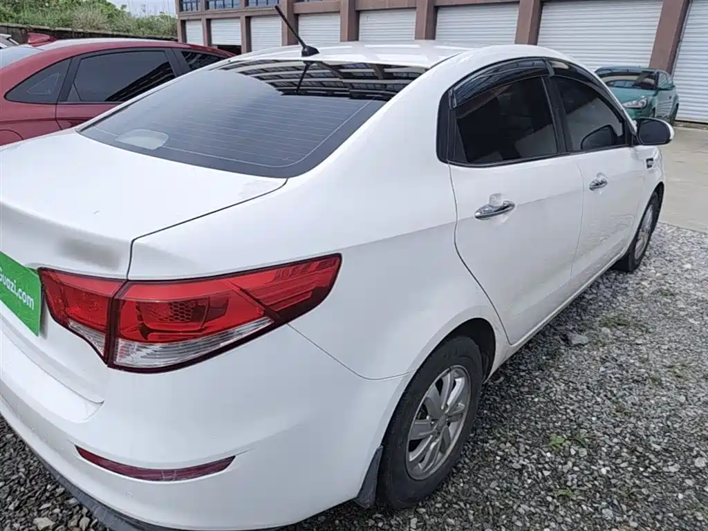 Kia K2 2015 Sedan 1.4L MT GLS фото 7