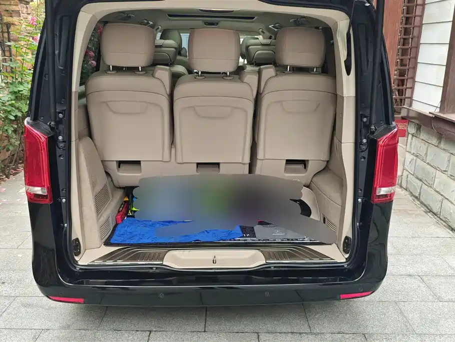 Mercedes-Benz V-Class 2022 V 260 Prestige Edition фото 4