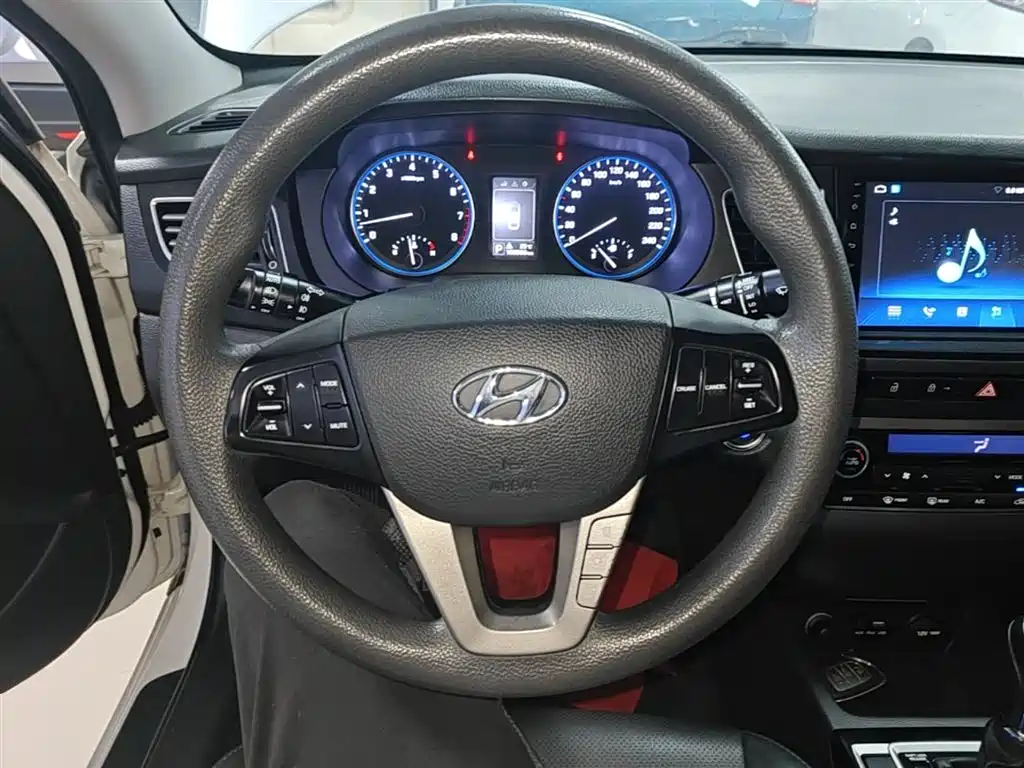 Hyundai Mistra 2014 1.8L Auto Smart GLS фото 11