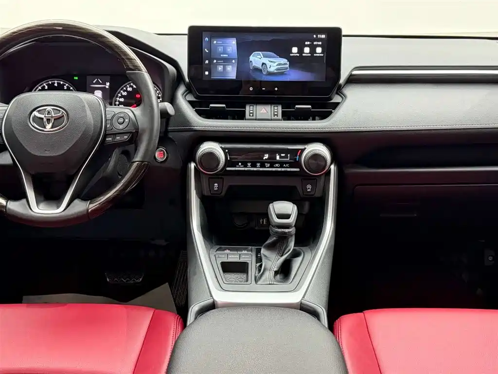 Toyota RAV4 Rongfang 2023 2.0L CVT 2WD Urban Edition фото 25
