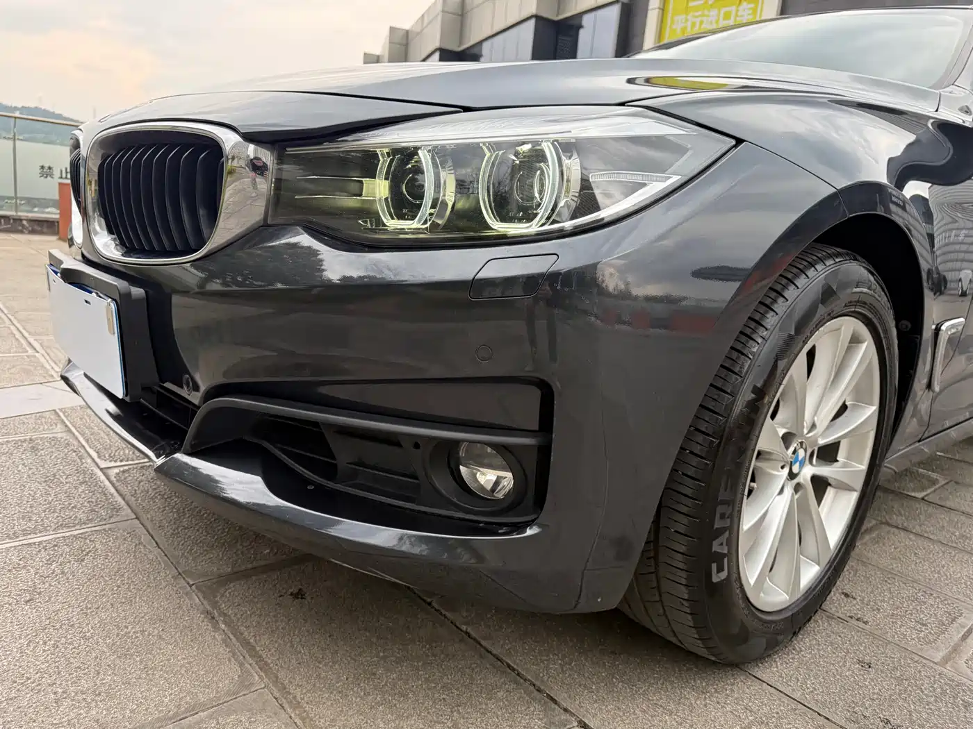 BMW 3 Series GT 2017 320i Fashion фото 12