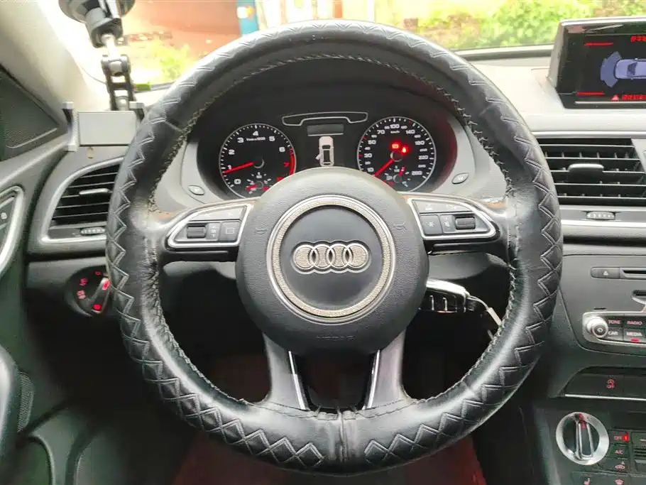 Audi Q3 2015 35 TFSI Comfort фото 15