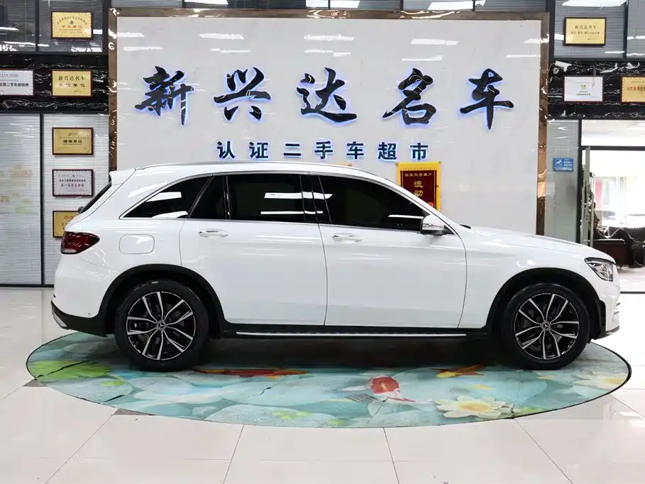 Mercedes-Benz GLC 2020 Facelift GLC 300 L 4MATIC Dynamic фото 4