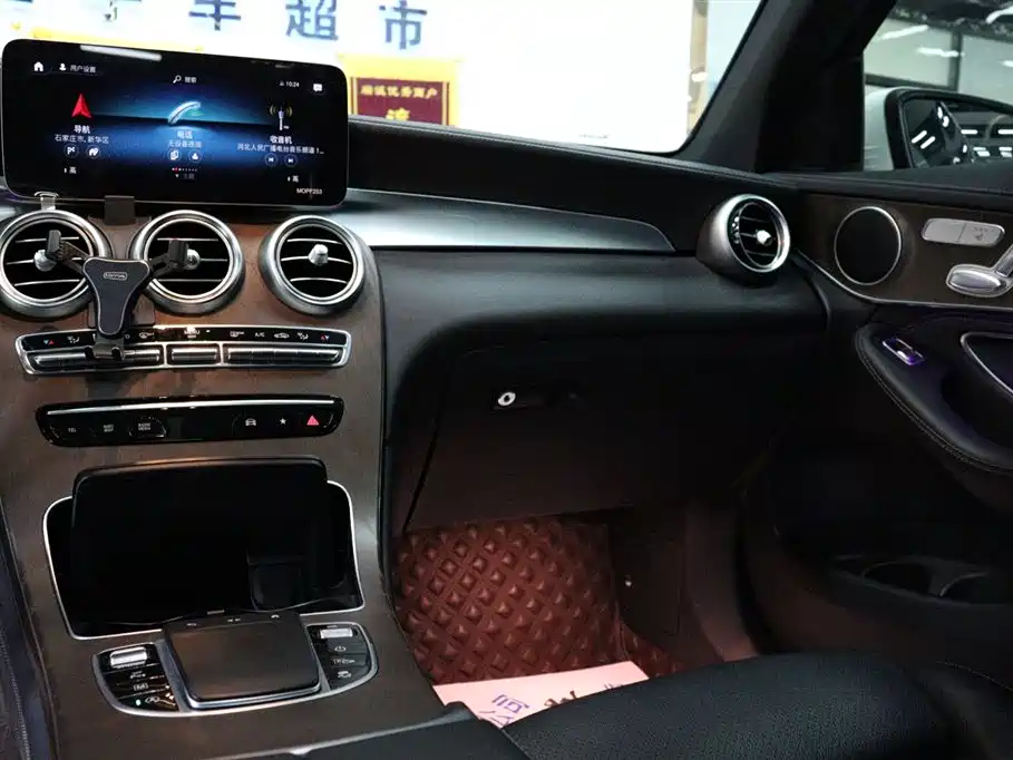 Mercedes-Benz GLC 2020 Facelift GLC 300 L 4MATIC Dynamic фото 15