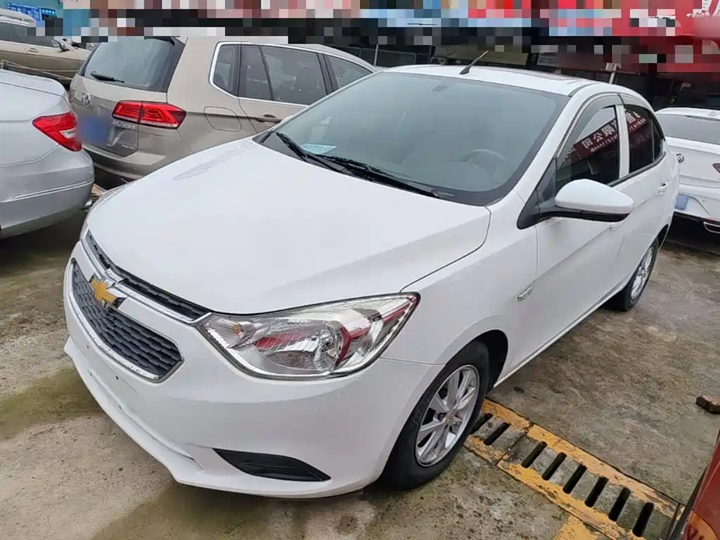 Chevrolet Sail 2015 Sail 3 1.5L Manual Ideal Sunroof Edition фото 2