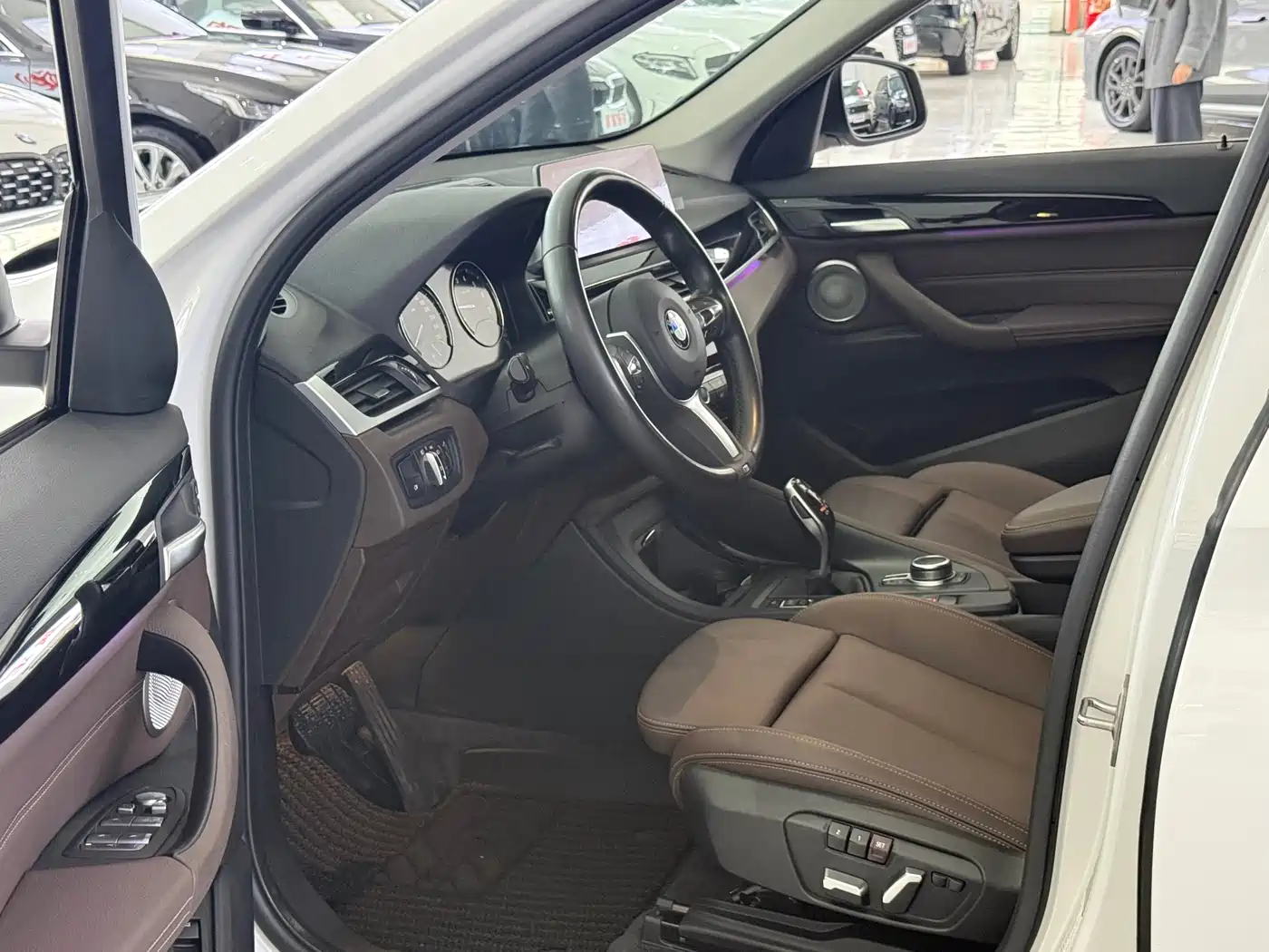 BMW X1 2022 sDrive25Li Leading фото 5