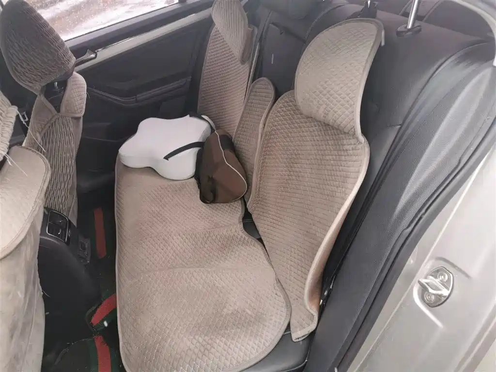 Volkswagen Sagitar 2018 1.6L Automatic Comfort фото 14