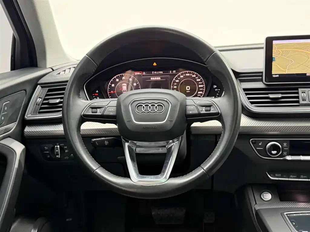 Audi Q5L 2020 45 TFSI Exclusive Fashion фото 26