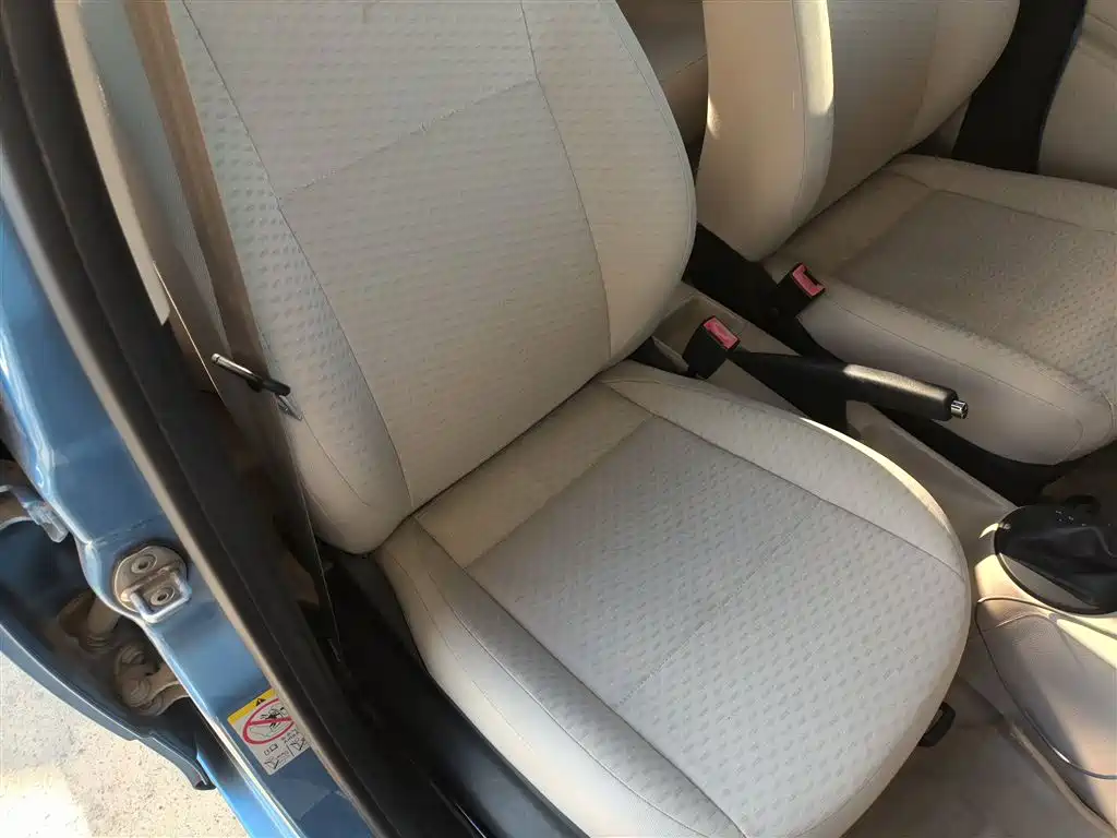 Škoda Fabia 2014 1.4L Automatic Crystal Edition фото 17